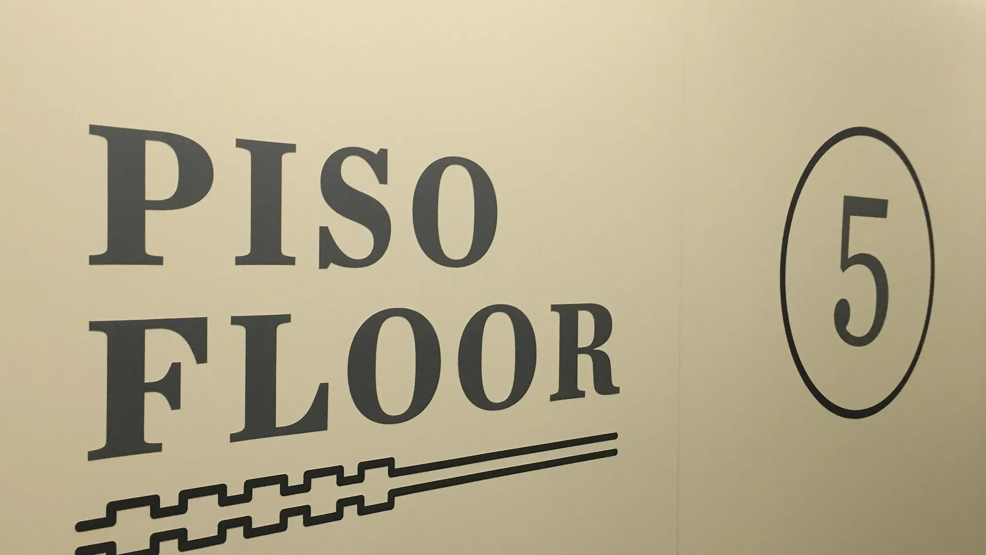 Lisbon Serviced Apartments - Parque 0*,